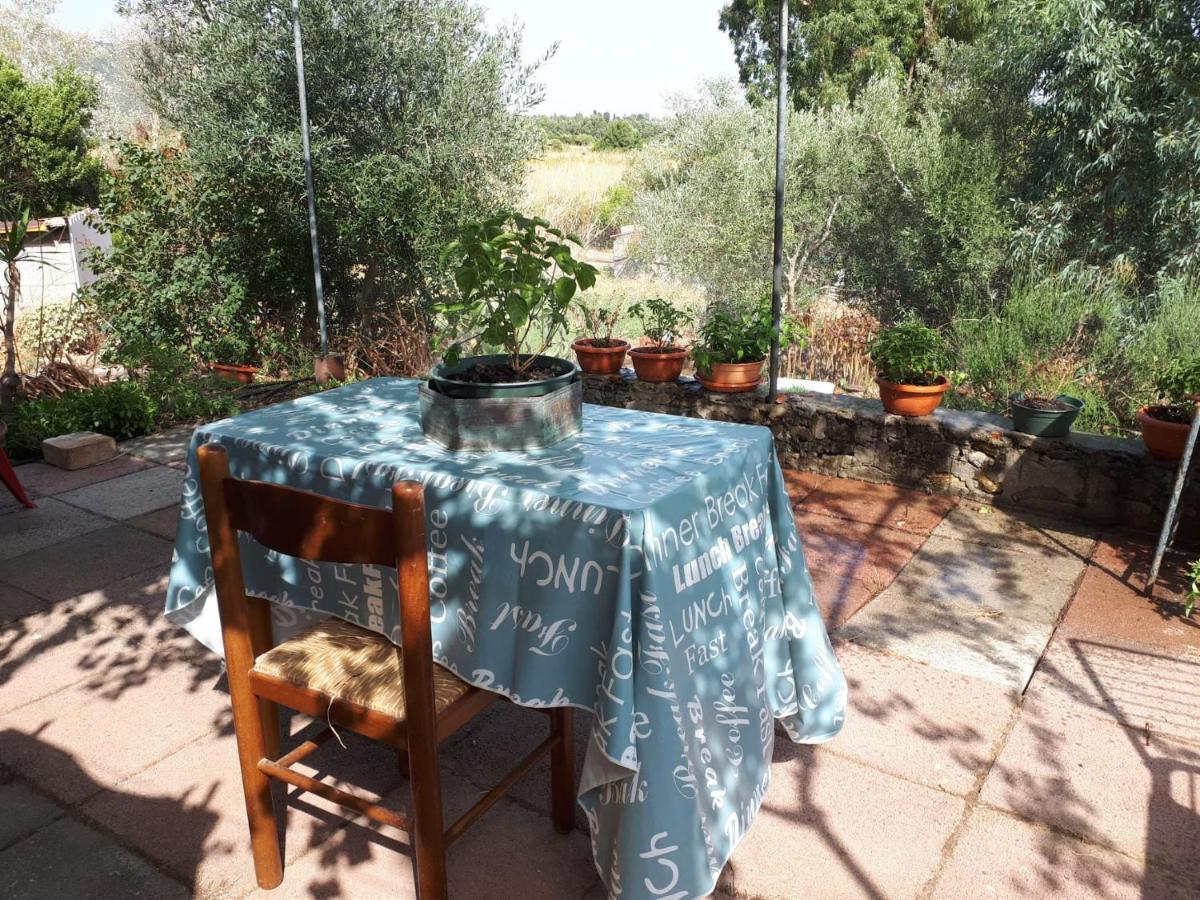 Apartamento Sa Domu 'E Pisittu Iglesias Exterior foto
